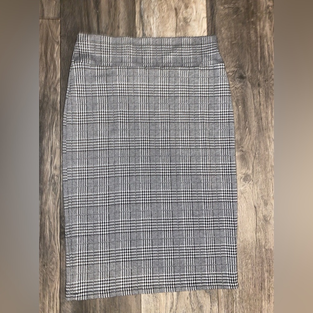 women’s skirt